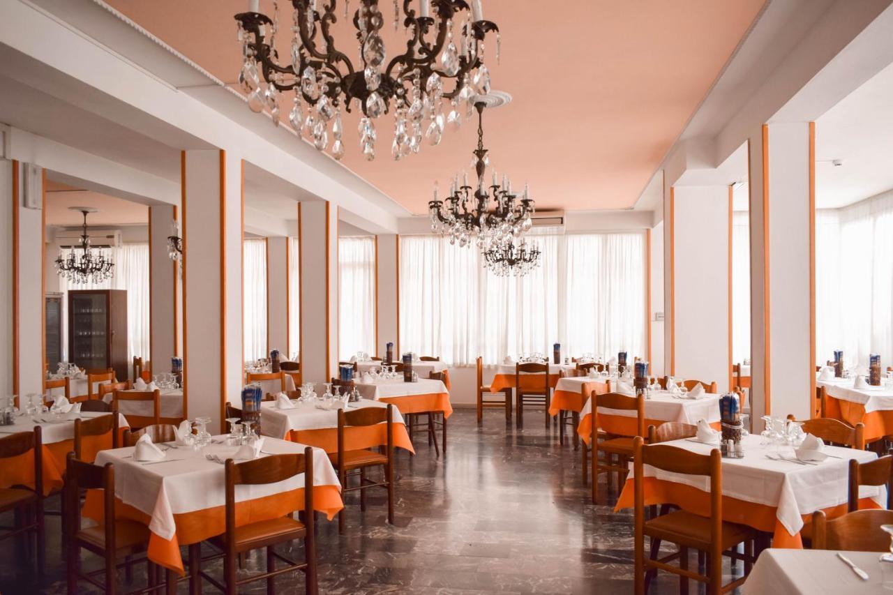 Hotel Zeus Cervia Exterior foto